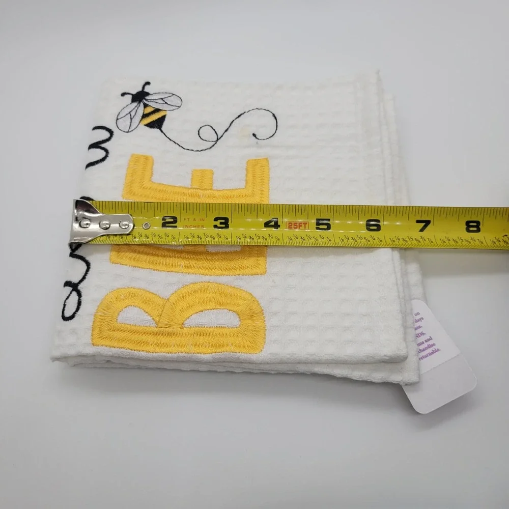 Villa Rosa Let it Bee Embroidered‎ White Waffle Weave Kitchen Hand Towel NWT